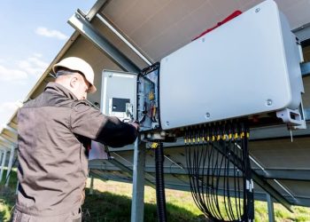 imgi_14_inspector-checks-actual-output-voltage-level-inverter_179755-14069